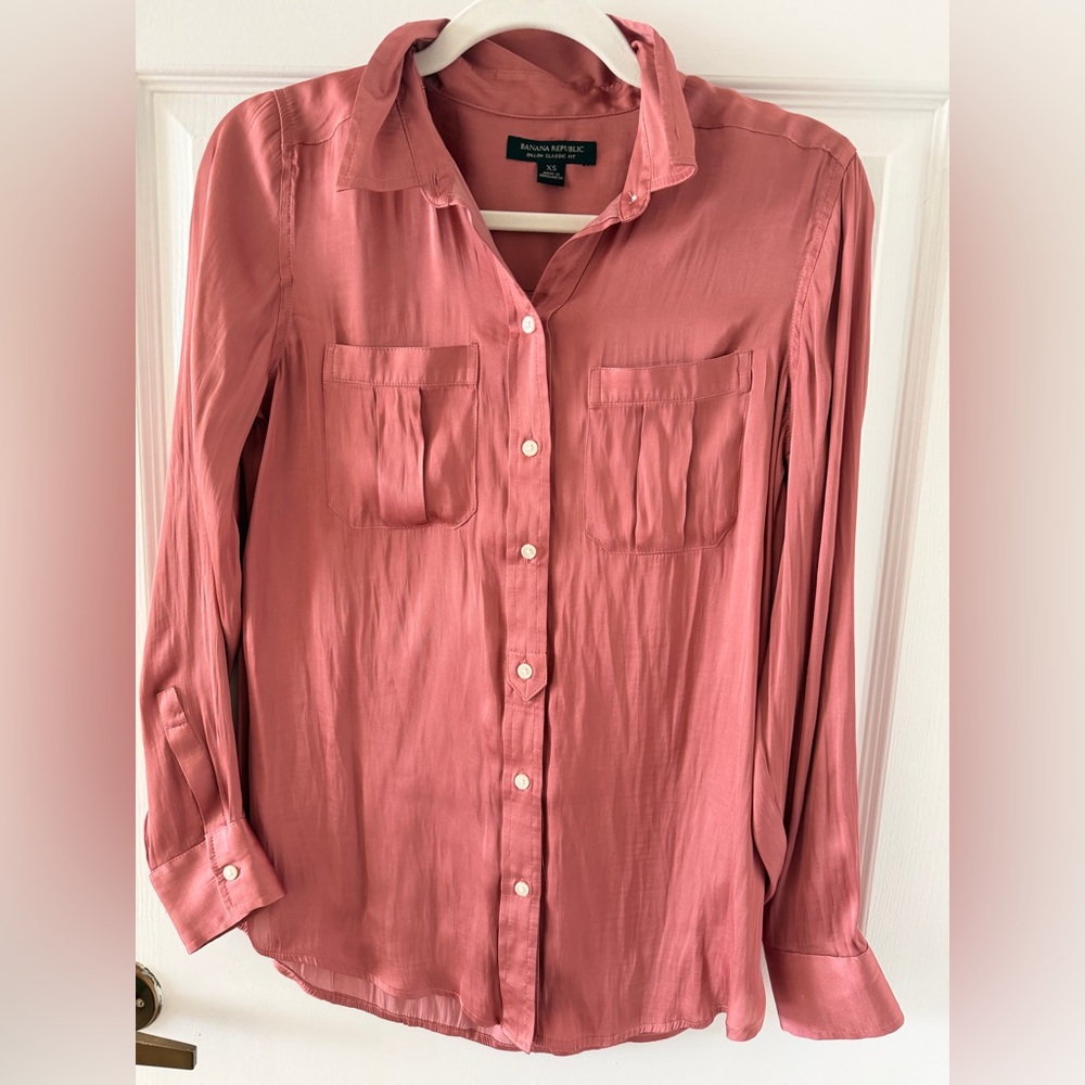 Banana Republic Rose Button-Up Shirt